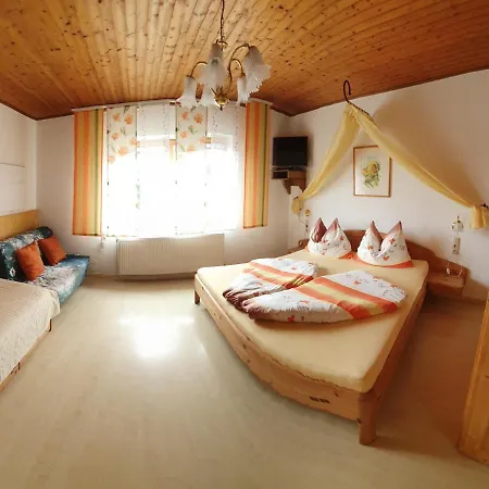 Weingut Bohrn Himmelbett Pensjonat Herrnbaumgarten