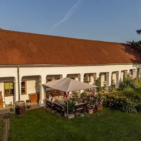 Pensjonat Weingut Bohrn Himmelbett