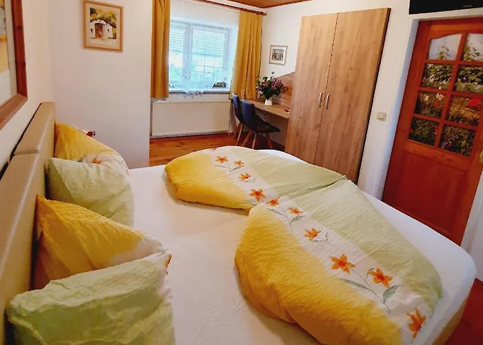 Guest house Weingut Bohrn Himmelbett Herrnbaumgarten