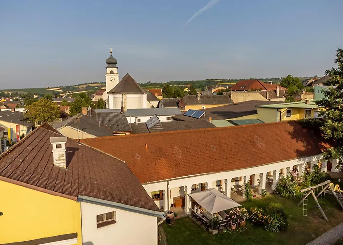 Guest house Weingut Bohrn Himmelbett Herrnbaumgarten