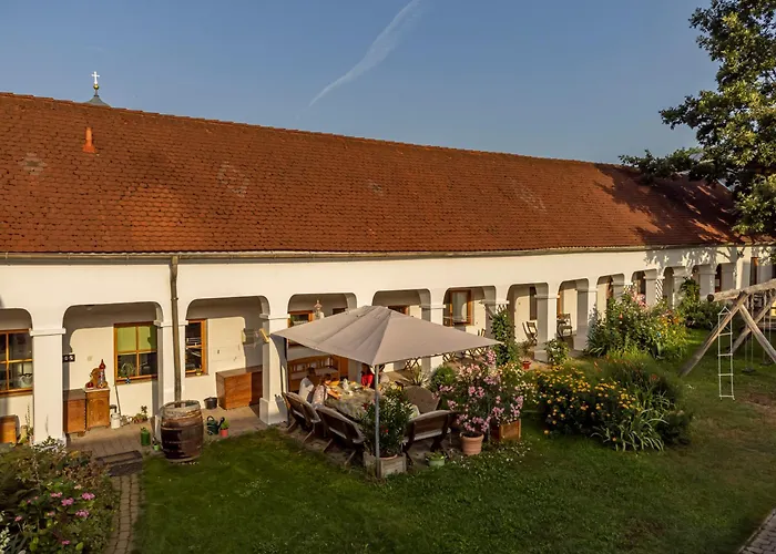 Guest house Weingut Bohrn Himmelbett