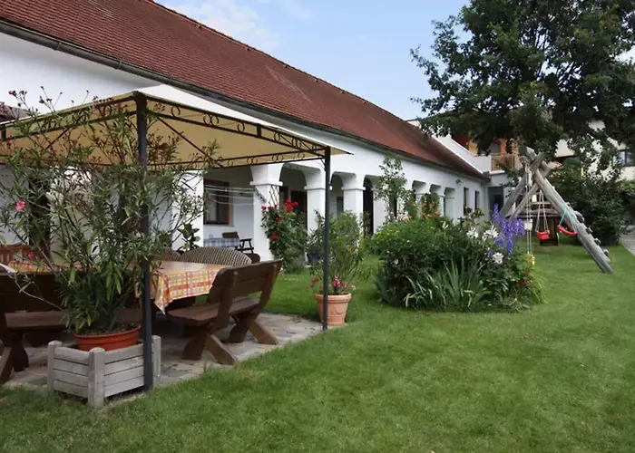 Weingut Bohrn Himmelbett Guest house 3*