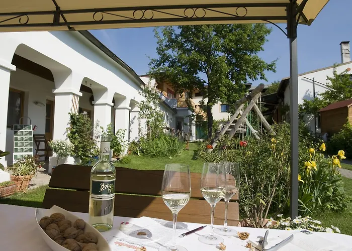 Weingut Bohrn Himmelbett Guest house Herrnbaumgarten